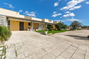 6 bedrooms - 1738 Tenuta Degli Ulivi (Melendugno)