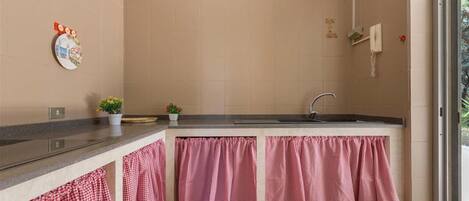 2 عدّة غرف نوم