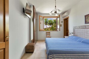 House, Smoking | 5 bedrooms - 1679 Villa Mila in Torre Vado (Morciano di Leuca)