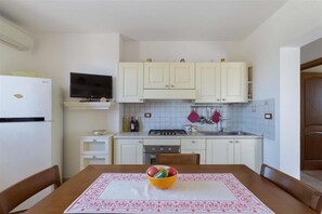 Villa, Smoking | 5 bedrooms - 1679 Villa Mila in Torre Vado (Morciano di Leuca)