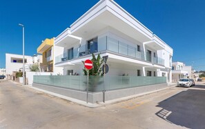 House | 1 bedroom