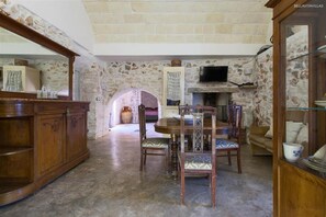 3 bedrooms - 424 Trullo di Charme con Piscina ad Ostuni (Ostuni)