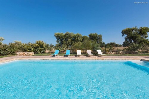 575 Casale con Piscina ad Ostuni