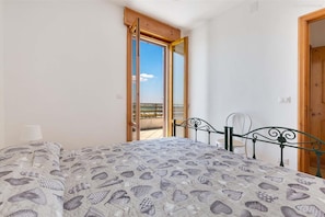 House, Smoking | 2 bedrooms