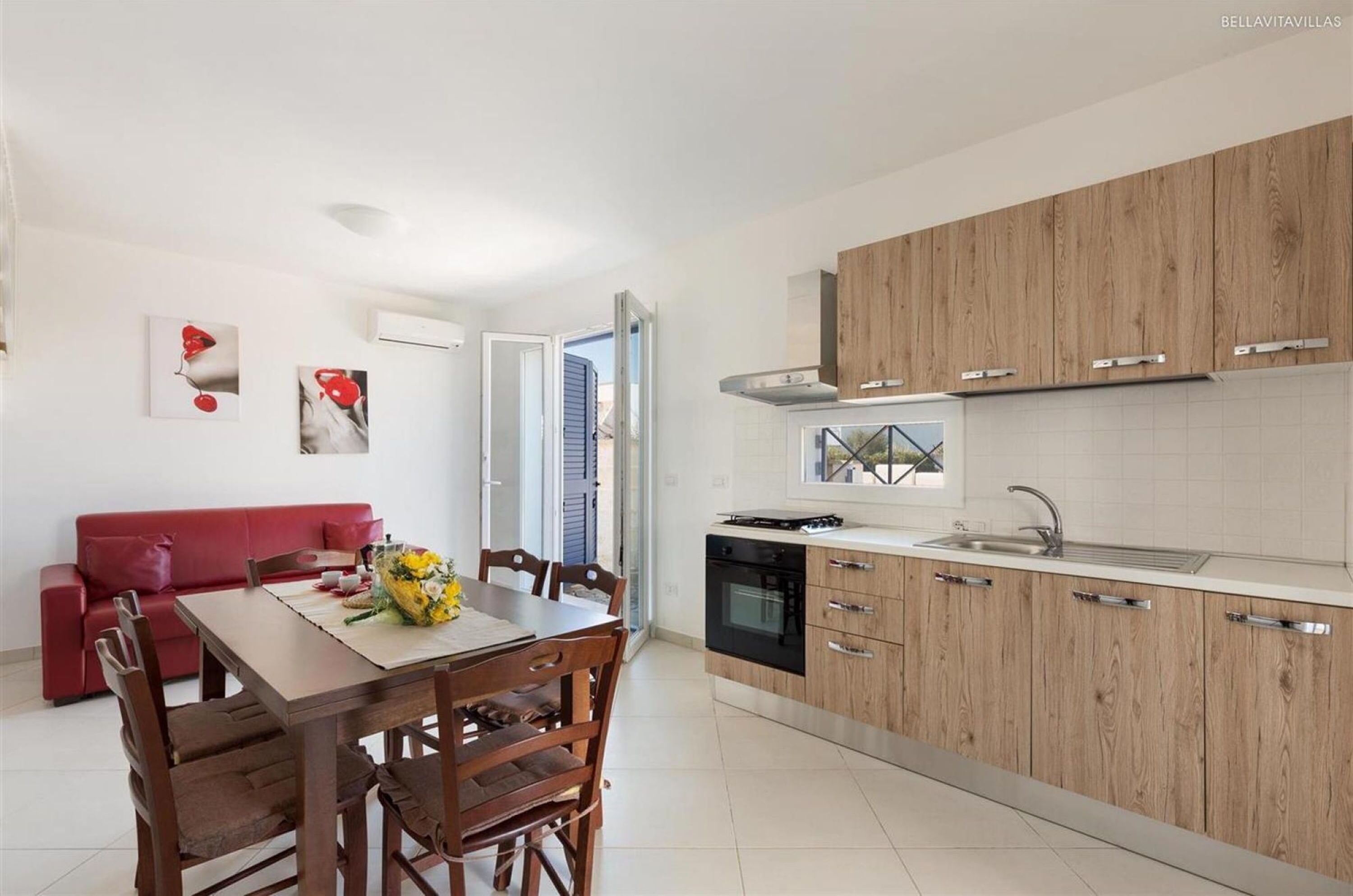 2 bedrooms