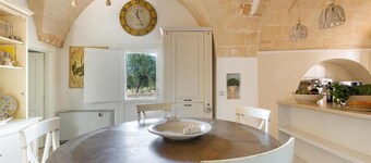 1966 Villa Medici Alla Macchia by Perle di Puglia