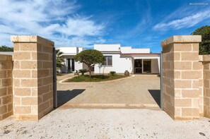 Villa | 4 bedrooms - 2092 Villa Il Fenicottero Salentino (Manduria)