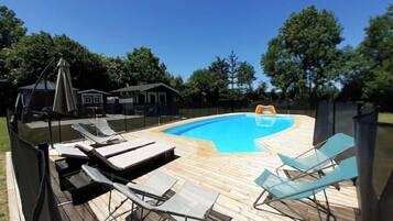 Piscina all'aperto, una piscina riscaldata