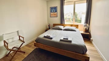 1 chambre, bureau, chambres insonorisées, fer et planche à repasser