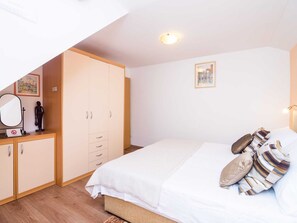 Apartamento | 2 quartos, ferros/tábuas de passar roupa