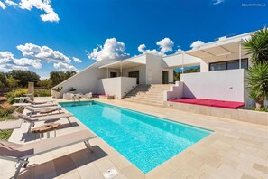 4 bedrooms