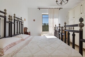 Villa, Smoking | 5 bedrooms