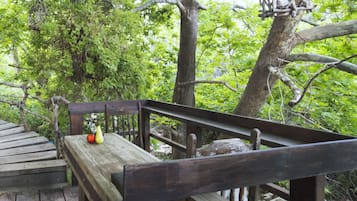 Standard Quadruple Room (Platanos) | Terrace/patio