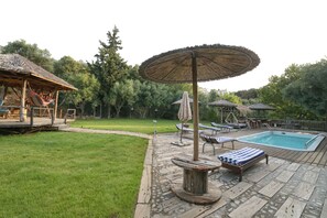 Exterior - Captain Ikaros  (Agios Kirykos)