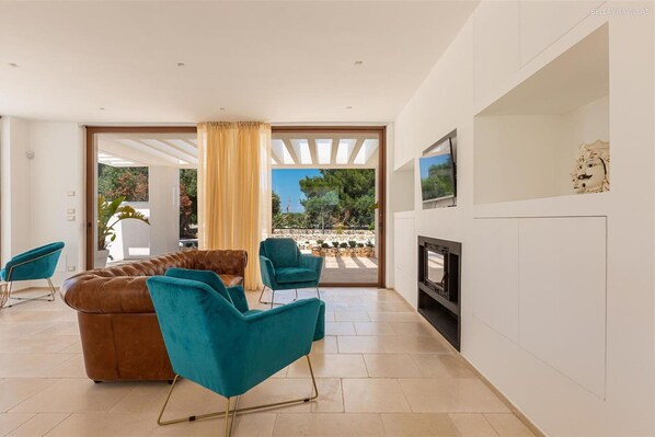 Casa, para fumadores | 5 habitaciones 