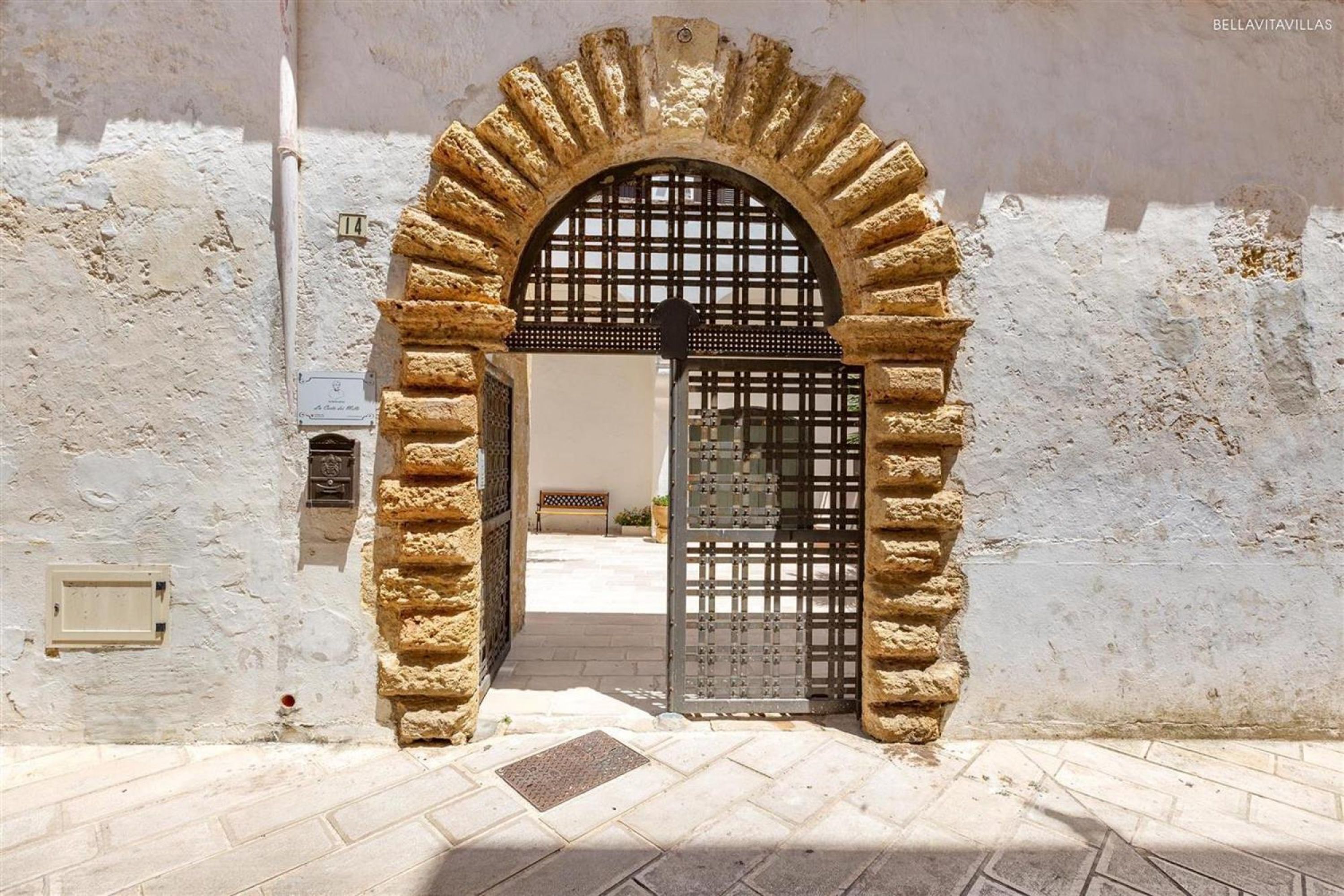 4 عدّة غرف نوم