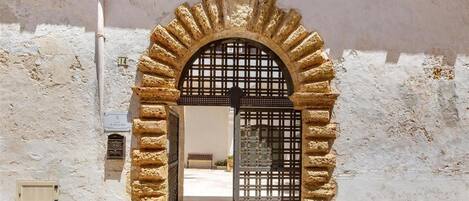 4 عدّة غرف نوم