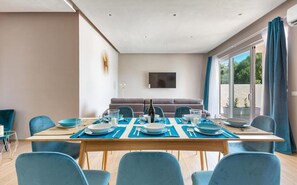 3 bedrooms