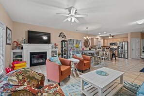 Interior - Dolphin Retreat 5 Bedrooms Second Row (Surfside Beach)