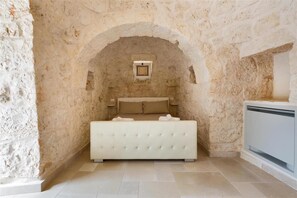 5 bedrooms - 553 Villa con Piscina e Jacuzzi ad San Michele Salentino (San Michele Salentino)