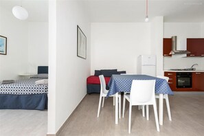 House | 1 bedroom
