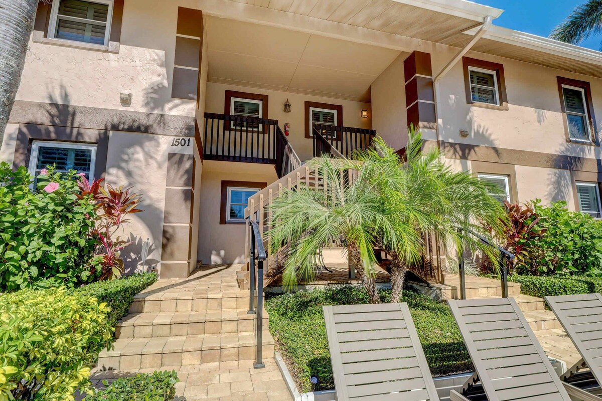 Photo 5 of B-2 - Waterfront Condo Near Naples Bay & Beaches