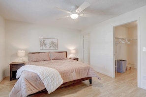 2 bedrooms, iron/ironing board, WiFi, bed sheets