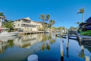 Marina - B-1 - Waterfront Condo Near Naples Bay & Beaches (Naples)