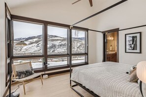 4 habitaciones, escritorio, tabla de planchar con plancha y wifi gratis