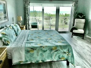 2 habitaciones, tabla de planchar con plancha y cuna de viaje 