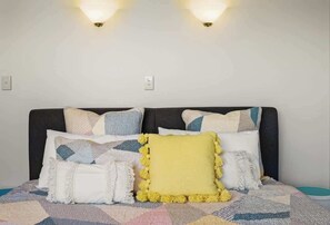 2 chambres, fer et planche à repasser, Wi-Fi, draps fournis