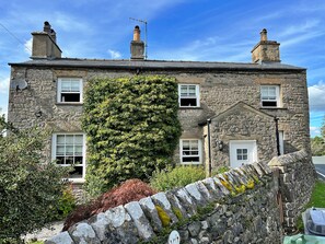 Exterior - Ivy Cottage (Kirkby Lonsdale)