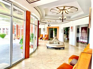 Interior entrance - Sinkor Palace (Monrovia)