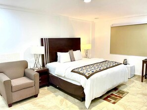 Economy Room, 1 Bedroom | Premium bedding, down comforters, desk, laptop workspace - Sinkor Palace (Monrovia)