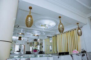 Reception - Sinkor Palace (Monrovia)