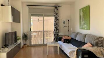 Una Smart TV, libros