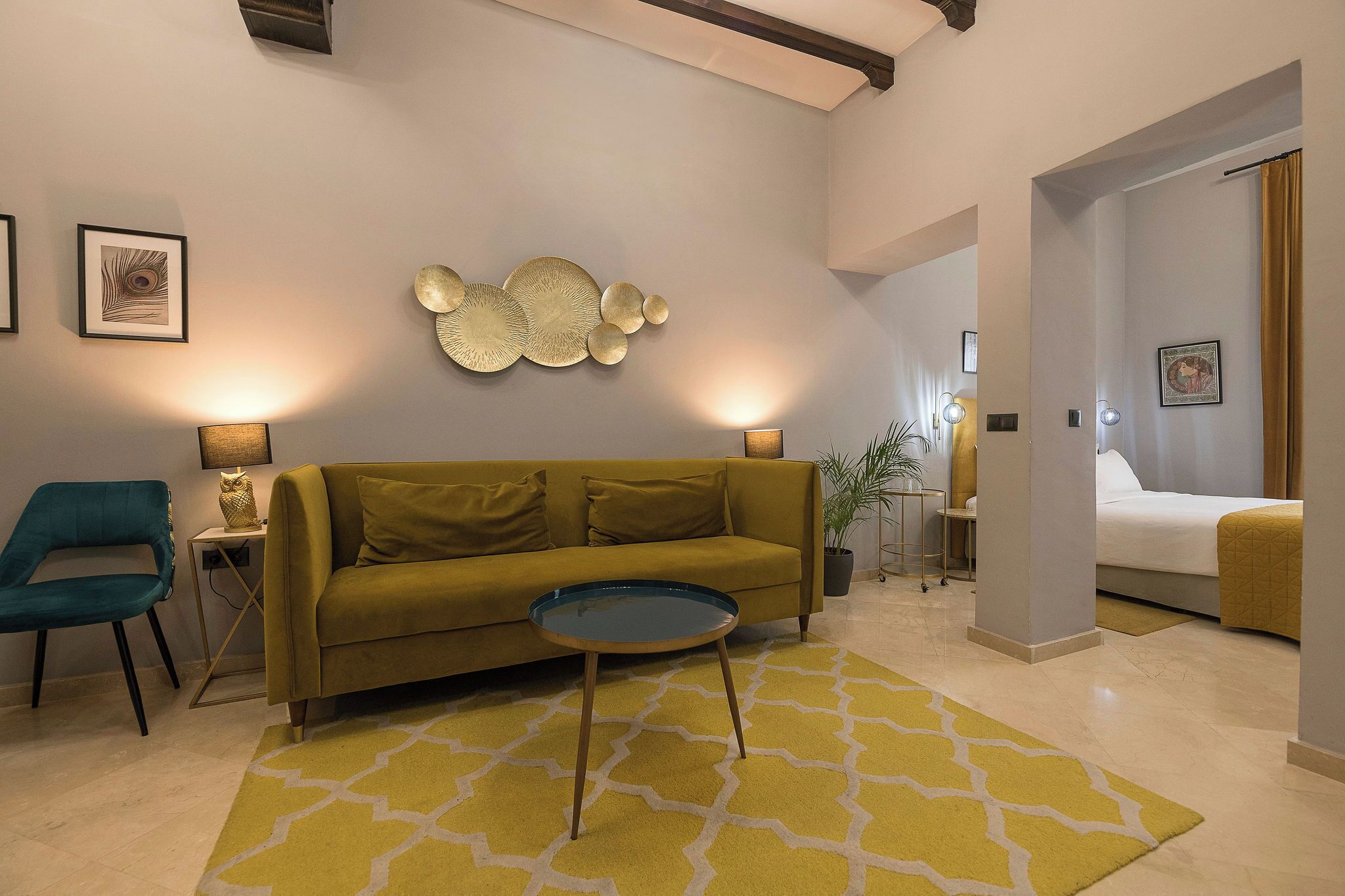 Design suite, 1 queensize bed, niet-roken, uitzicht op de stad (San Pedro) | Woonruimte | Een 50-inch smart-tv met kabelzenders, televisie en Netflix