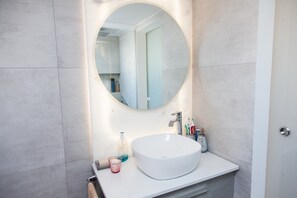 Apartemen | Kamar mandi