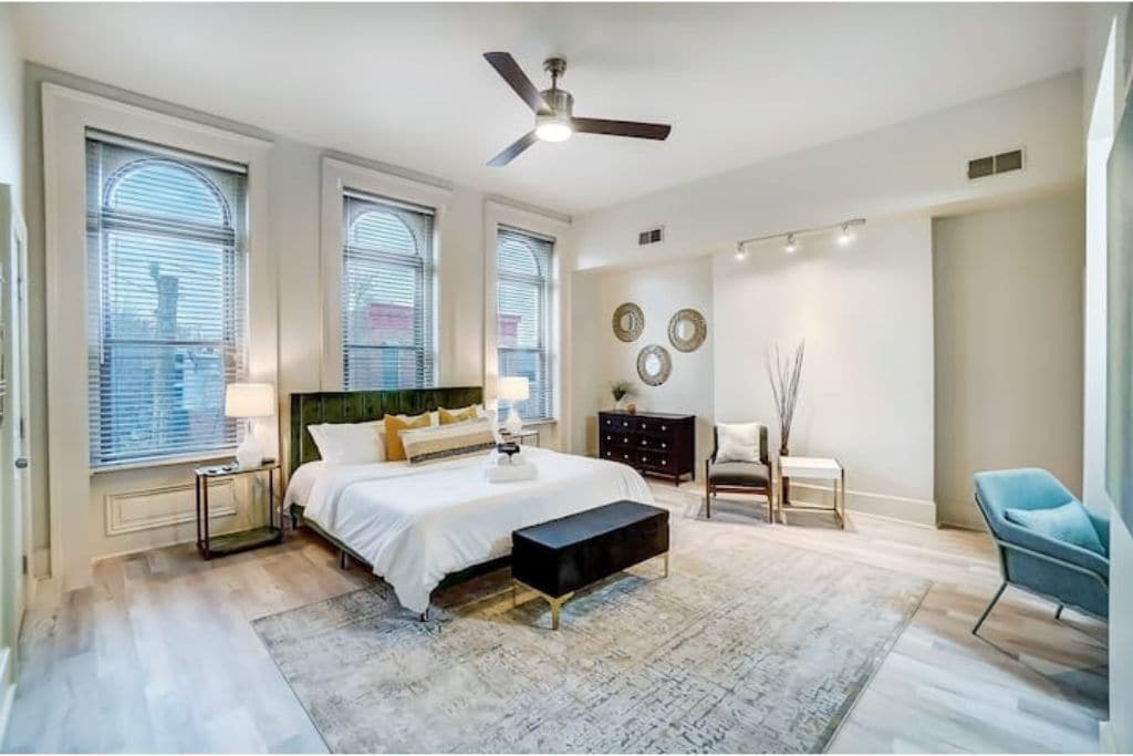 Modern OTR Condo 2BR/1.5BA - TQL Stadium - Walkable 