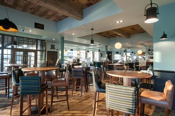 Bar (on property) - The Saxon Crown (Corby)