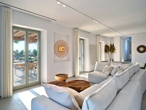 Interior - Villa Rojo (Paros)