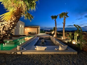 Private pool - Villa Rojo (Paros)