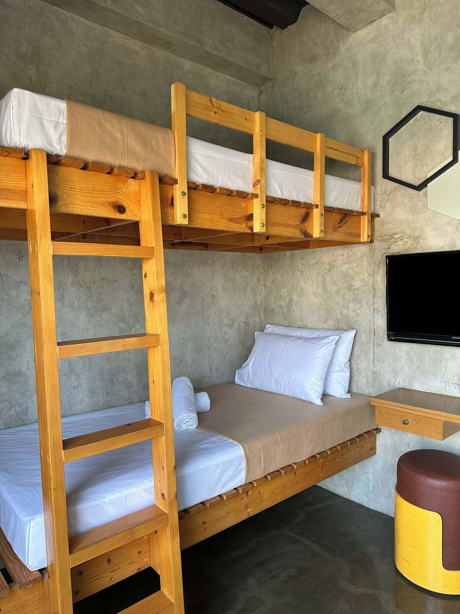 Basic Double or Twin Room | Desk, free WiFi, bed sheets