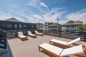Sun deck