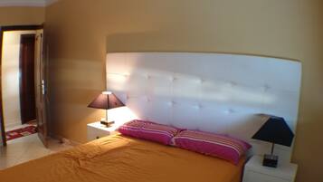 2 chambres, draps fournis, accès pour personnes à mobilité réduite