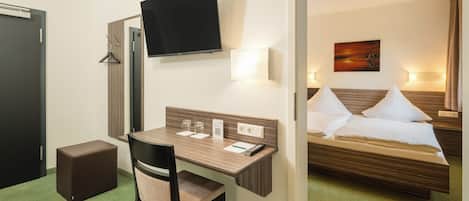 ห้องจูเนียร์สวีท | โต๊ะทำงาน, ผ้าม่านกันแสง, Wi-Fi ฟรี, ผ้าปูที่นอน