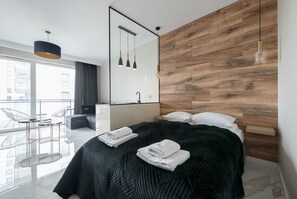 1 bedroom, iron/ironing board, cribs/infant beds, free WiFi