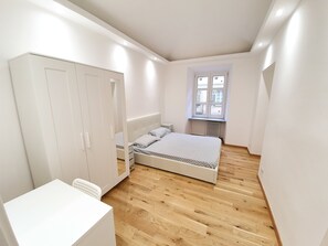 Apartment | 2 bedrooms, blackout drapes, iron/ironing board - Casa Bracco (Turin)