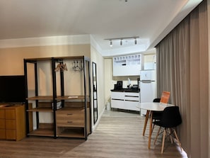 Superior Apartment | Dining