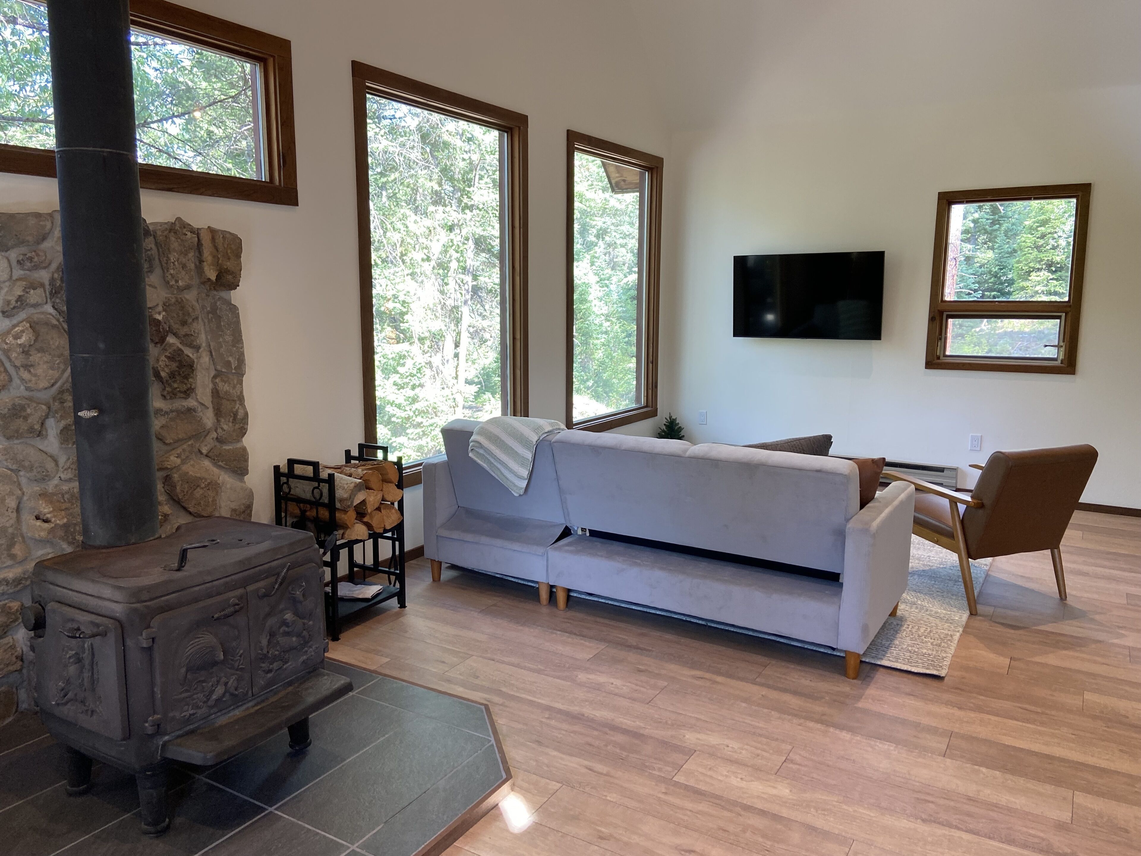 Quiet Cabin in the Pines